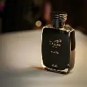 Hawas Black de Rasasi es una fragancia para hombres. Esta es una nueva fragancia. Hawas Black se lanzó en 2024. Las Notas de Salida son- piña, bergamota y pomelo. Las notas de corazón son- pachulí, cedro y jazmín. L.webp