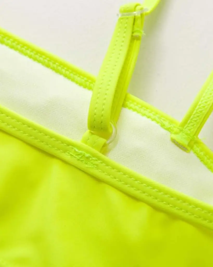 traje de baño - 2025-05-02T102454.530.webp